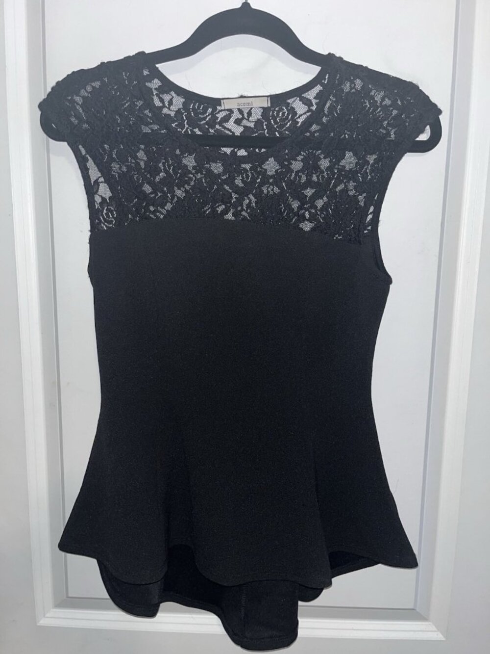 Acemi Blouse Top M Black Sleeveless Peplum Hem Sheer Floral Lace Front and Back
